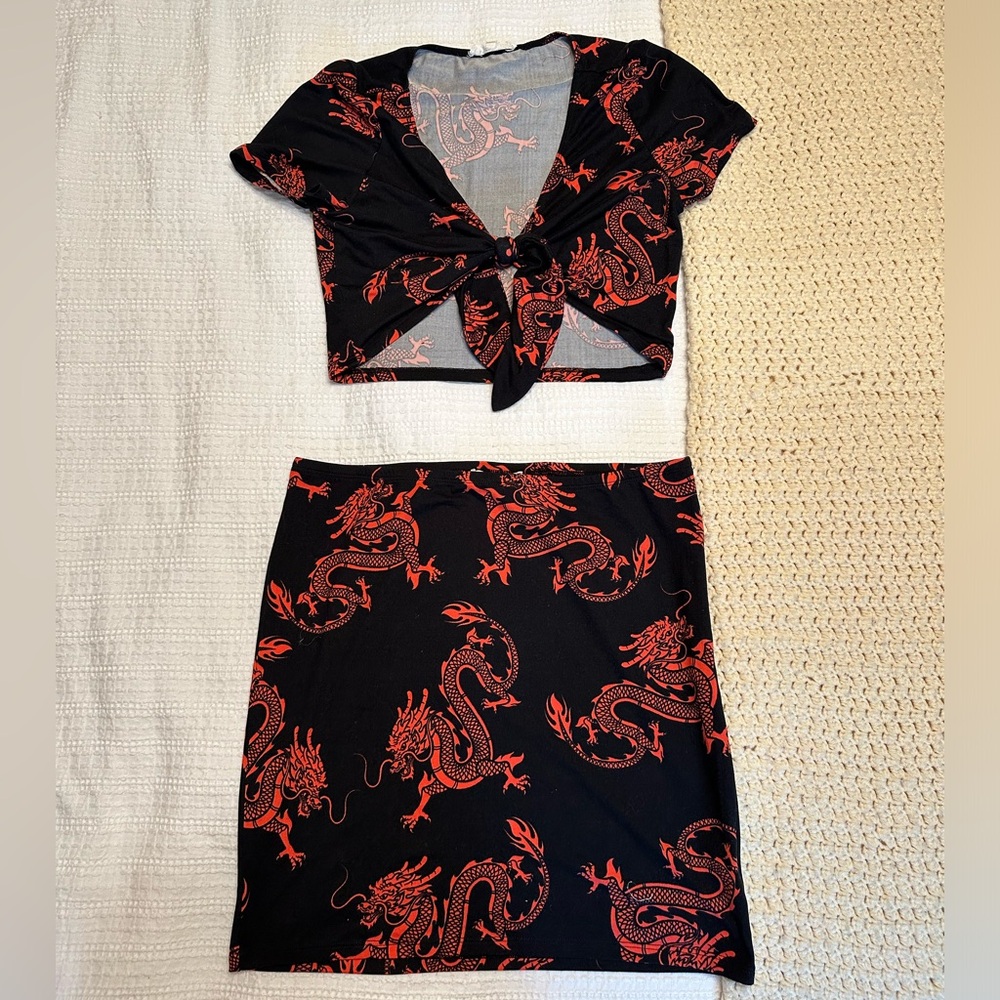 Dragon 2-Piece Matching Set - Picture 3 of 7